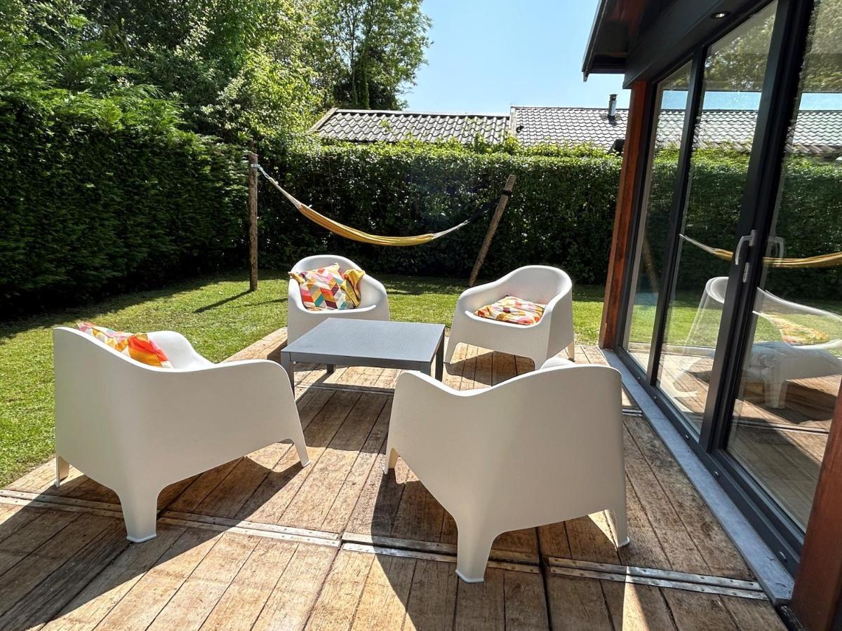 Oosterschelde Lodge Met Veel Privacy En Dicht Bij Het Water Scherpenisse Bagian luar foto
