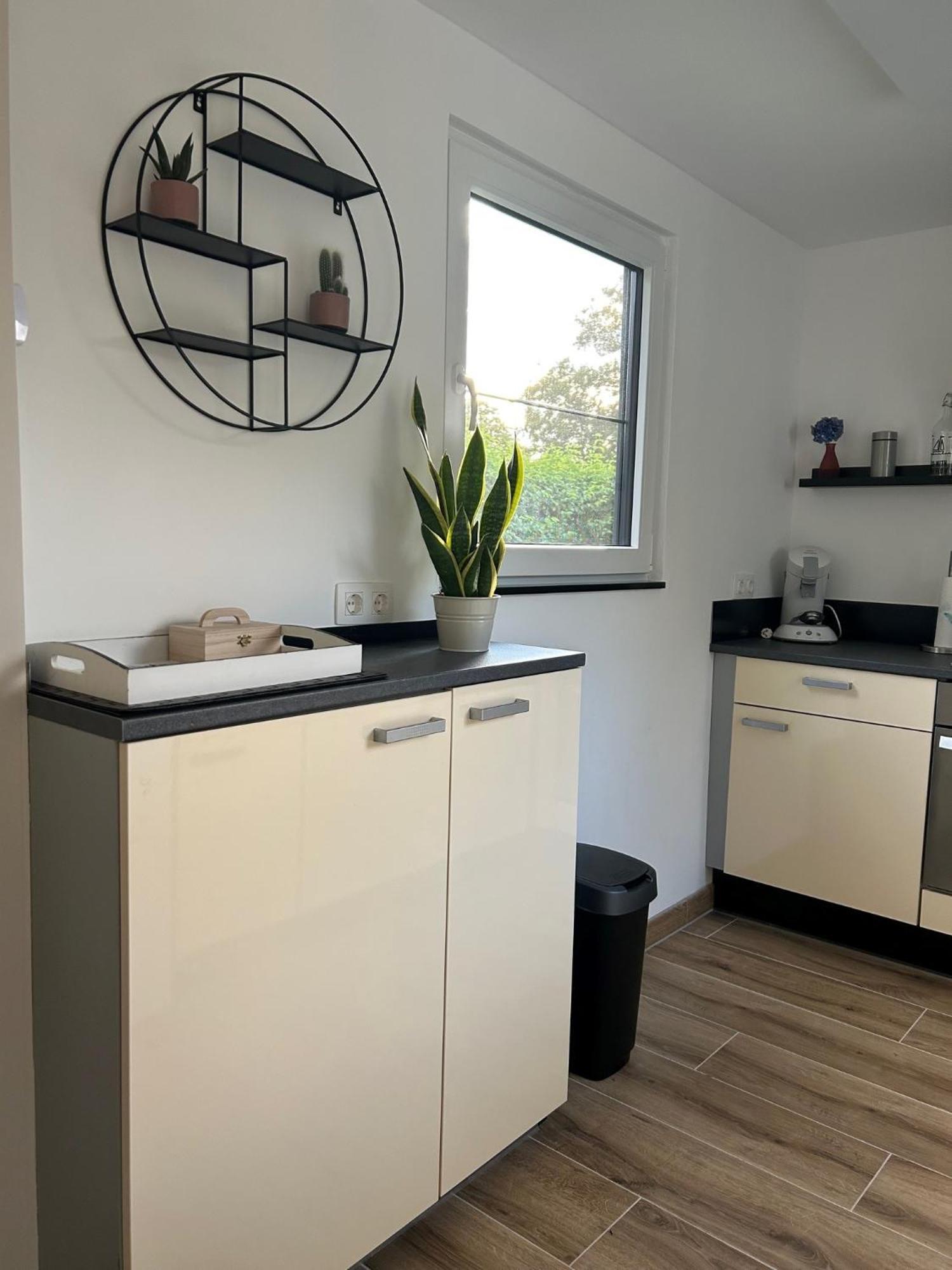 Oosterschelde Lodge Met Veel Privacy En Dicht Bij Het Water Scherpenisse Bagian luar foto